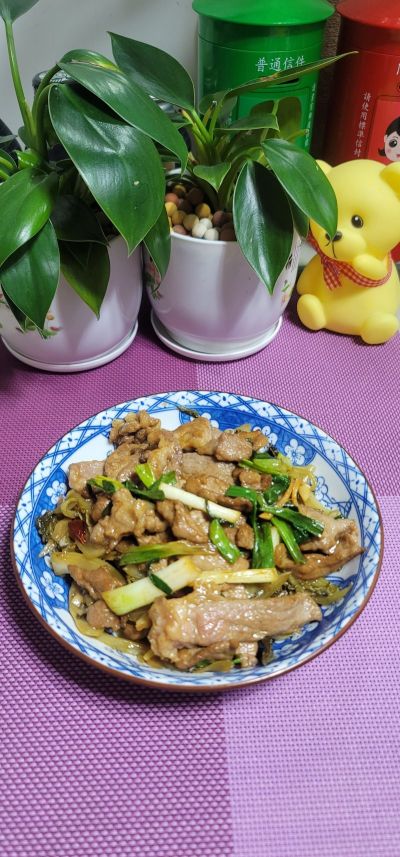 牛肉炒酸菜的做法步骤：15