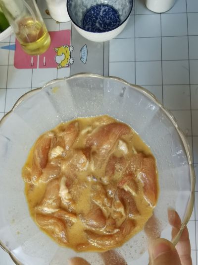 过油肉土豆片的做法步骤：3